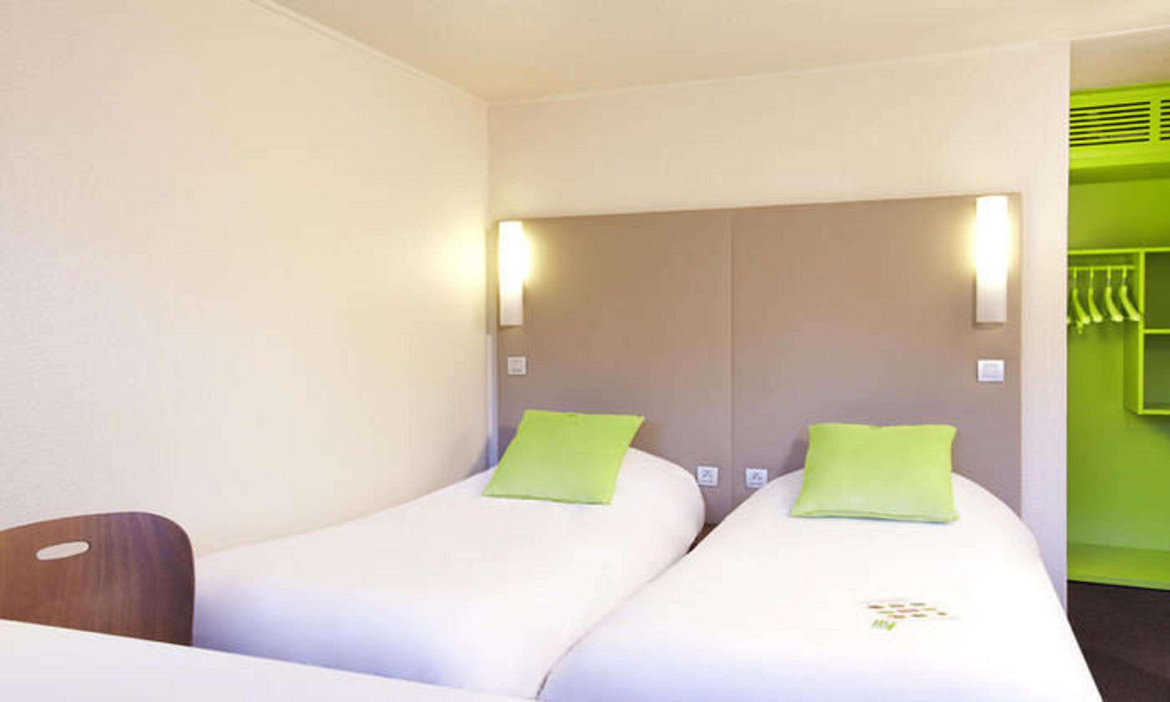 ก็องปานีล แซ็งเอเตียน เอสต์ Hotel แซ็งต์-ชามงด์ ภายนอก รูปภาพ
