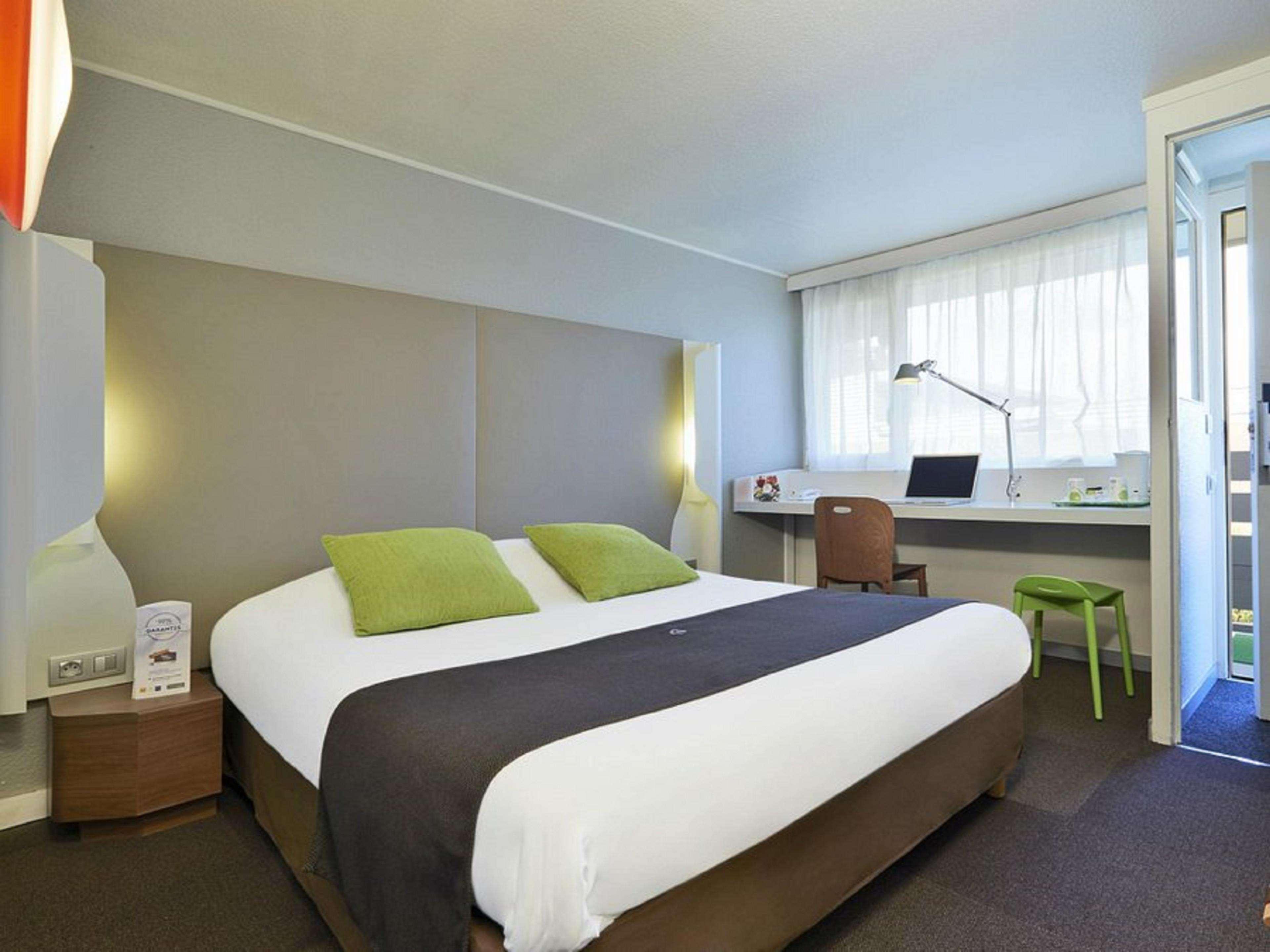 ก็องปานีล แซ็งเอเตียน เอสต์ Hotel แซ็งต์-ชามงด์ ภายนอก รูปภาพ