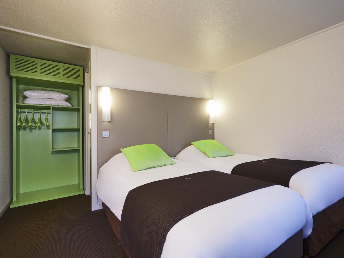 ก็องปานีล แซ็งเอเตียน เอสต์ Hotel แซ็งต์-ชามงด์ ภายนอก รูปภาพ