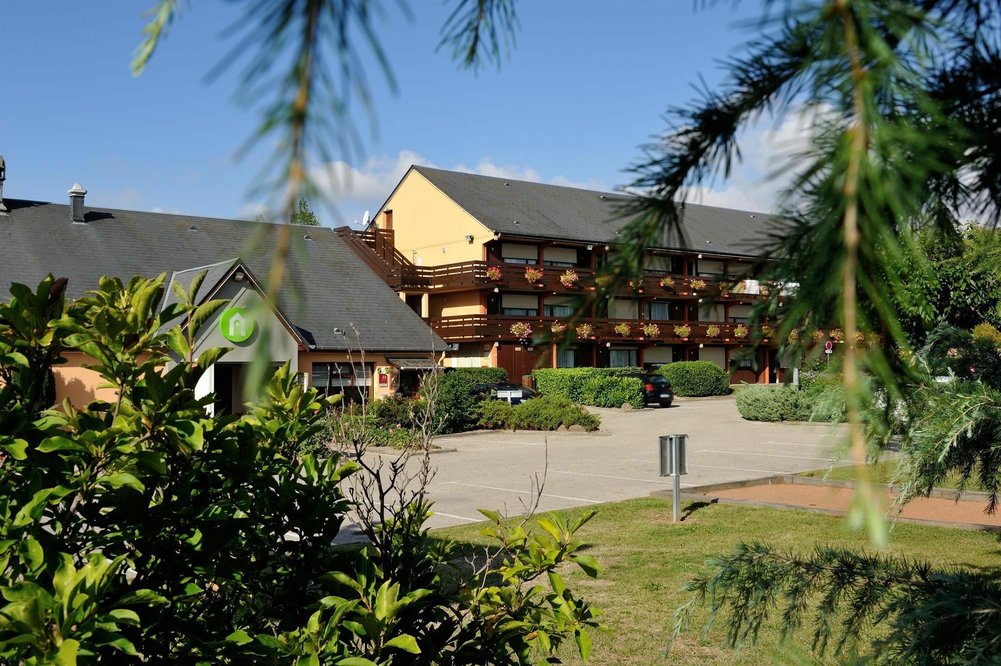 ก็องปานีล แซ็งเอเตียน เอสต์ Hotel แซ็งต์-ชามงด์ ภายนอก รูปภาพ