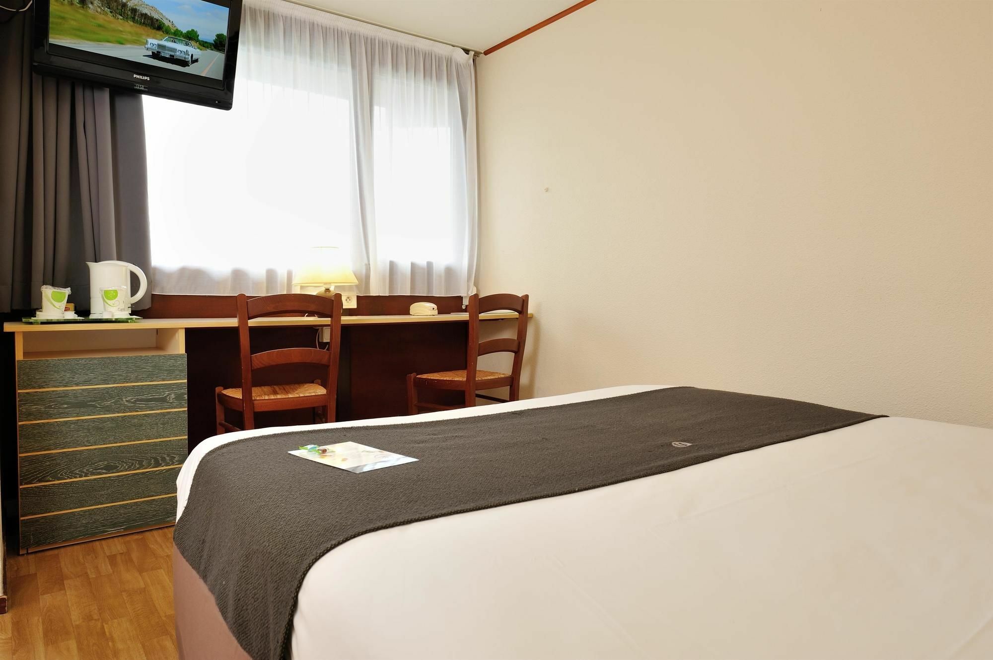 ก็องปานีล แซ็งเอเตียน เอสต์ Hotel แซ็งต์-ชามงด์ ภายนอก รูปภาพ